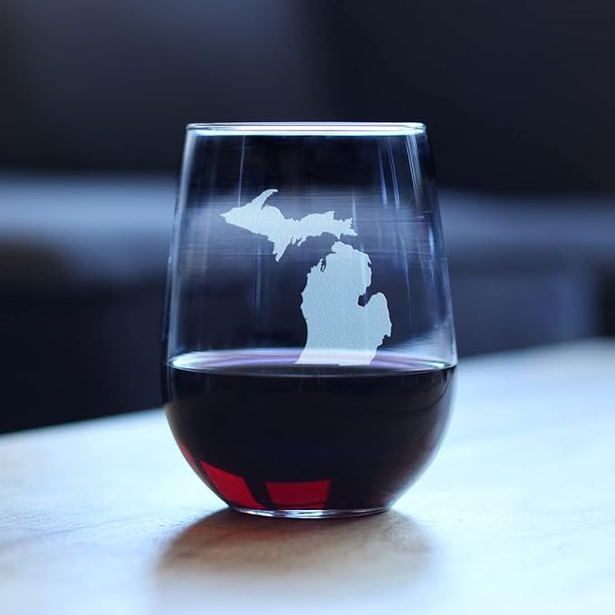 Bevvee Michigan State Outline Stemless Wine Glass - State Themed Drinking Decor and Gifts for Michigander Women & Men - Large 17 Oz Glasses