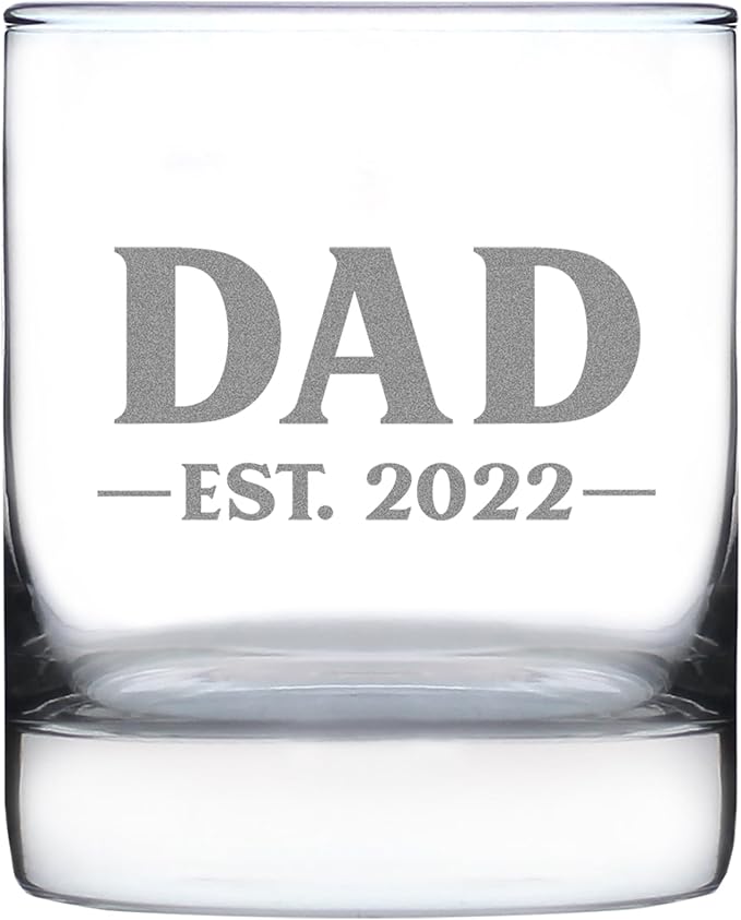 Bevvee Dad Est 2022 - New Father Whiskey Rocks Glass Gift for First Time Parents - Bold 10.25 Oz Glasses