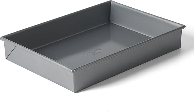 Calphalon Titan Commercial Quality Natural Aluminum PFA Free Nonstick 13 x 9 Inch Cake Pan W/Lid