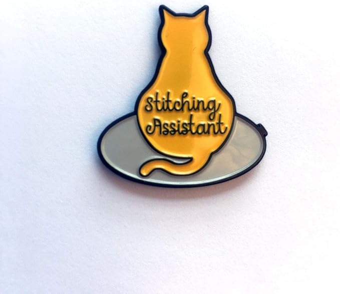 Stitching Assistant Orange Cat on Embroidery Hoop Enamel Needle Minder