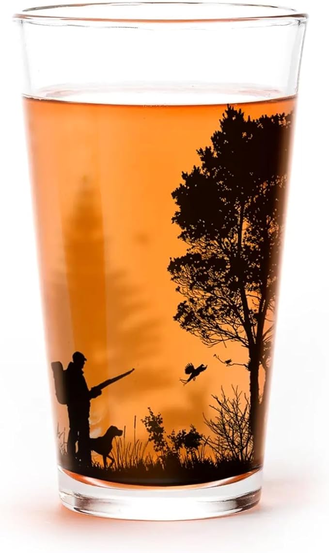 Black Lantern Hunting Scene Pint Glass – 16 oz Heavy Base Craft Beer Glass – Single Wildlife Outdoor Barware