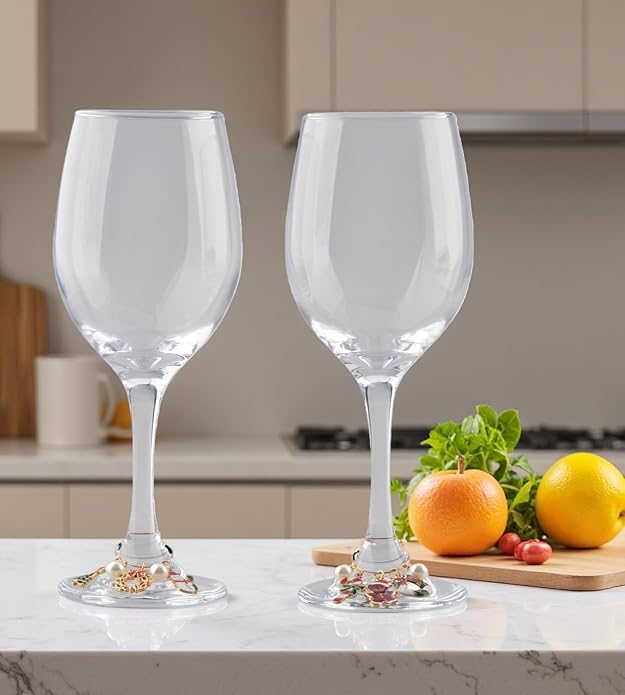 Wine Glass Charms Kit Wine Charms for Stem Glasses Identification Markers for Stem Glasses Tasting Party Favors & Holiday Decorations 300pcs Christmas Charm with Jingle Bell Pearls Letters