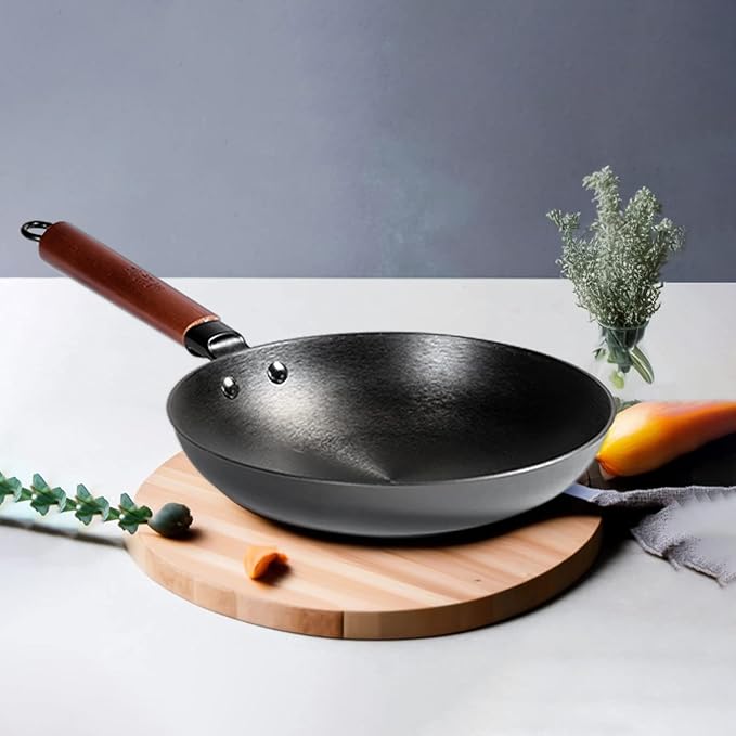 WANGYUANJI Cast Iron Skillets,10" Frying Pan No Coating Durable Egg Omelet Skillet, Steak Skillet Fast Heating Chef Cooking Pan for All Cooktops-Cast Iron Pan (Black)