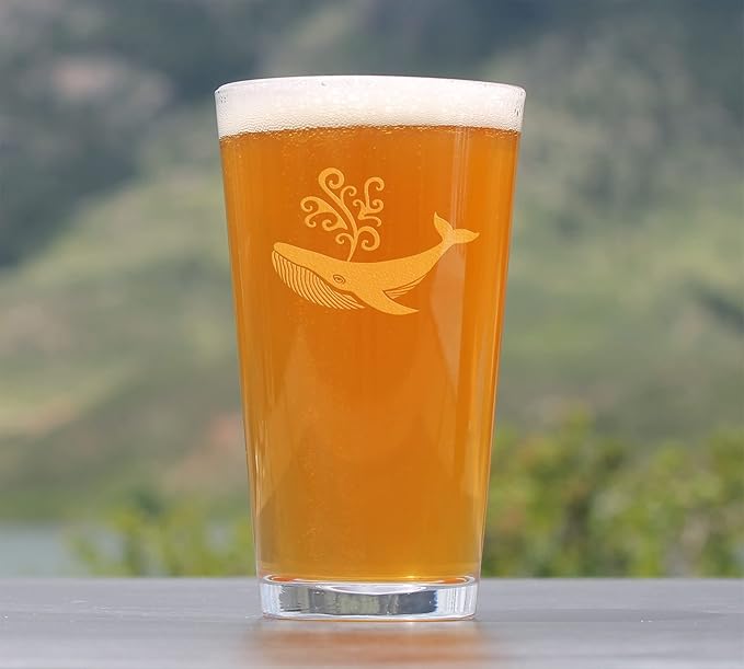Bevvee Whale Pint Glass for Beer - Beach Themed Decor and Gifts for Whale Lovers - 16 Oz Glasses