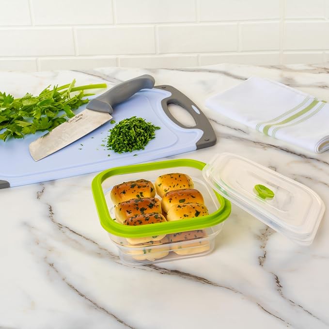 Restaurantware-Fresh Hero 37 Ounce Storage Containers, 1 Durable Airtight Food Containers - Microwavable, Freezable, Green Silicone, Collapsible, Dishwashable, With Vented Lids