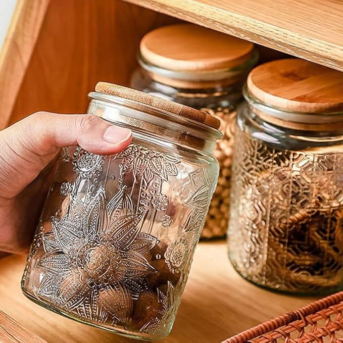 ANSQU Set of 2 Vintage Glass Jars, 23.7 FL OZ Candy Jars with Lids, Sugar Container Mason Jars for Home Kitchen Pantry, Cute Jar (Daisy & Sunflower)