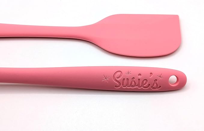 Customizable Silicone Spatula - Personalized Kitchen Tool for Unique Cooks - Heat-Resistant, Non-Stick, and Ergonomic - Your Name Embossed - Perfect Gift Idea (Pink)