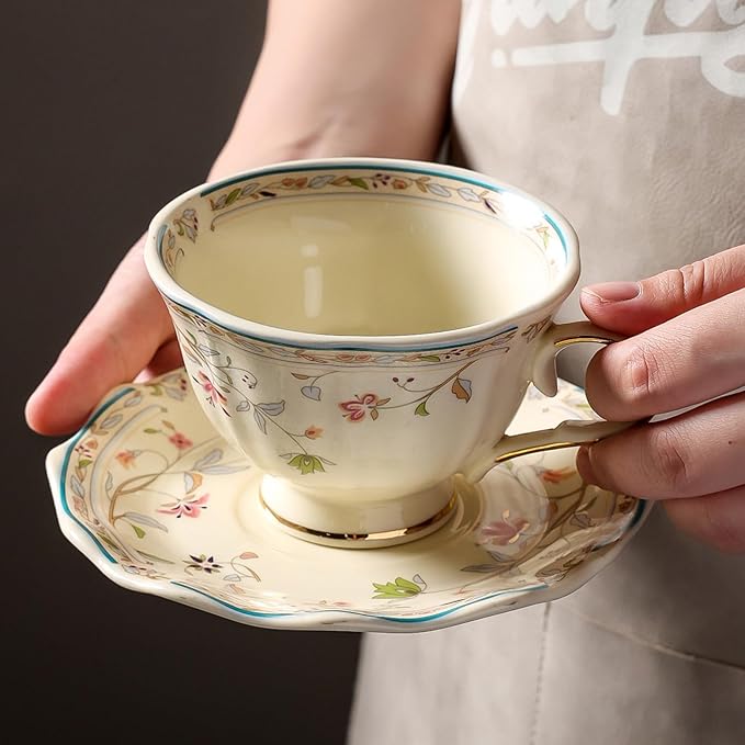 Golden Handle Ceramic Tea Cups and Saucers,Vintage flower Pattern Espresso Coffee Mug Set,Bone China Tea Cups about 8.45 oz/250 ml, Style02