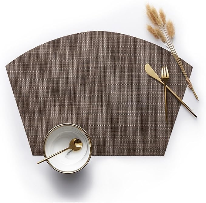 Round Oval PVC Table Placemats Wedge Shaped Dining Table Mats Non-Slip Heat Waterproof Indoor Outdoor Kitchen(San Stipe Coffee,4pcs 45x30cm)