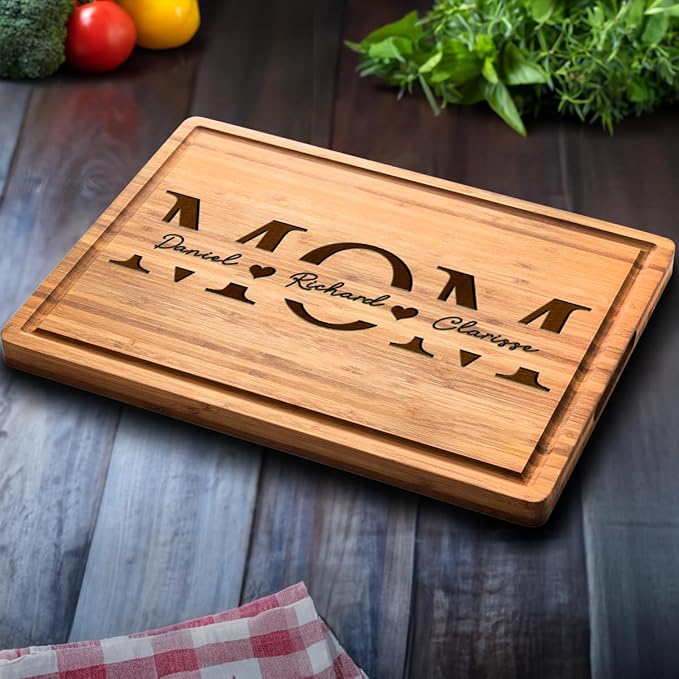 Custom Mothers Day Gift Cutting Board for Mom - Grandma, Customized Unique Kitchen Gifts for Mom Birthday Personalized Mothers Day Gifts for Mom and Grandma