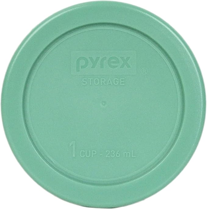 Pyrex (1) 7202-PC 1-Cup Green, (2) 7200-PC 2-Cup Orange, (2) 7201-PC 4-Cup Cadet Blue, (1) 7402-PC 6/7-Cup Red, (2) 7210-PC 3-Cup Light Green, (1) 7211-PC 6-Cup Red Lids - Made in USA
