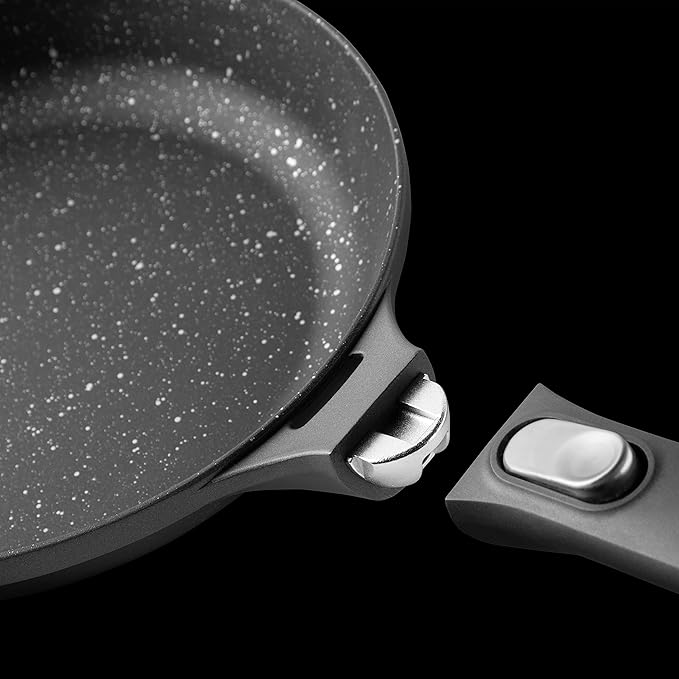 BergHOFF GEM Non-Stick Cast Aluminum Frying Pan 10" 1.8 qt. Stay-Cool Detachable Handle Ferno-Green PFOA-Free Induction Cooktop Fast Heating Oven Safe