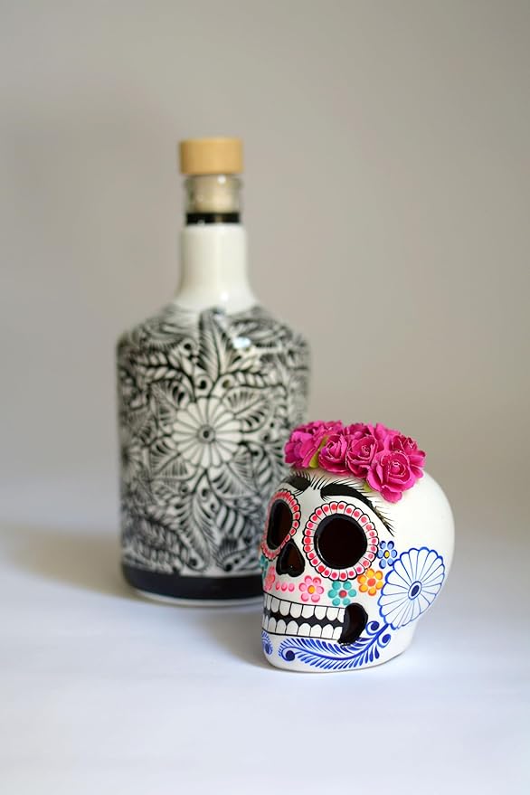 Tequila Decanter Set,Frida Kahlo Gift, Hand-painted Decanter, Skull Decanter, Bar Decoration, Unique Tequila Gift, Artesania mexicana, Catrina, Mexican Sugarskulls (White Frida Kahlo Set)