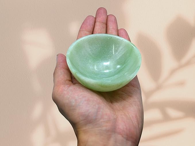 Green Aventurine Crystal Bowl - 2 Inch Decorative Bowls for Room and Home Decor - Gemstone Healing Crystals for Elegant Display, Positive Energy Balance and Gift