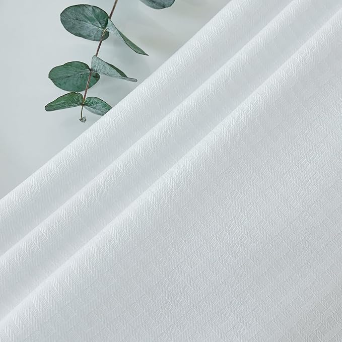 maxmill Weaved Texture Rectangle Tablecloth Water Resistant Wrinkle Free Spill-Proof, Soft Table Cloth for Dining Room Decoration, Banquet Parties Event Holiday Dinner, 60 x 84 Inch White