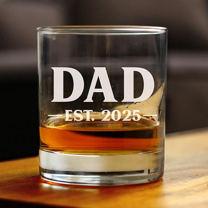 Bevvee Dad Est 2025 - New Father Whiskey Rocks Glass Gift for First Time Parents - Bold 10.25 Oz Glasses