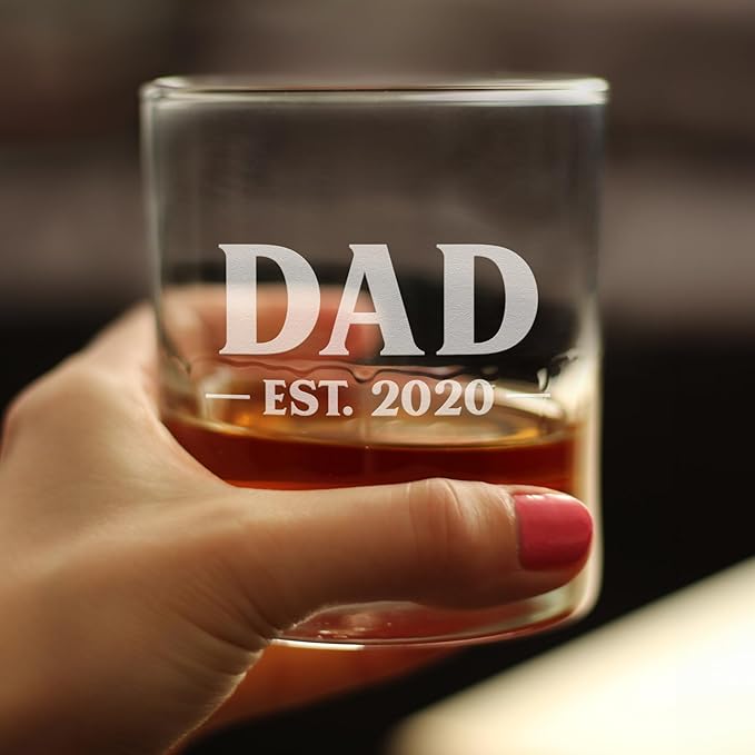 Bevvee Dad Est 2020 - New Father Whiskey Rocks Glass Gift for First Time Parents - Set of 4 - Bold 10.25 Oz Glasses