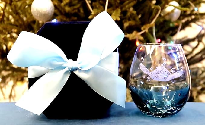 Etchpress Christmas Day Gifts for Mom from Daughter, Tribal Sea Turtle Handmade Engraved Crackle Turquoise Wine Glass for Beach, Gifts for Sea Turtle Lovers Women Men