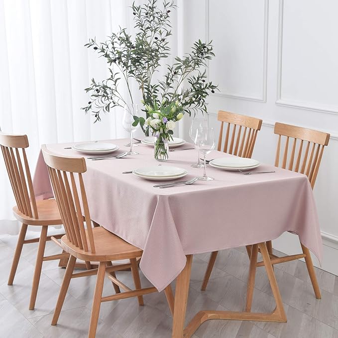 maxmill Textured Rectangular Tablecloth Water Resistance Antiwrinkle Spillproof Soft Jacquard Table Cloth for Dining Room, Buffet Banquet Parties and Holiday Dinners, 60 x 104 Inch, Dusty Pink