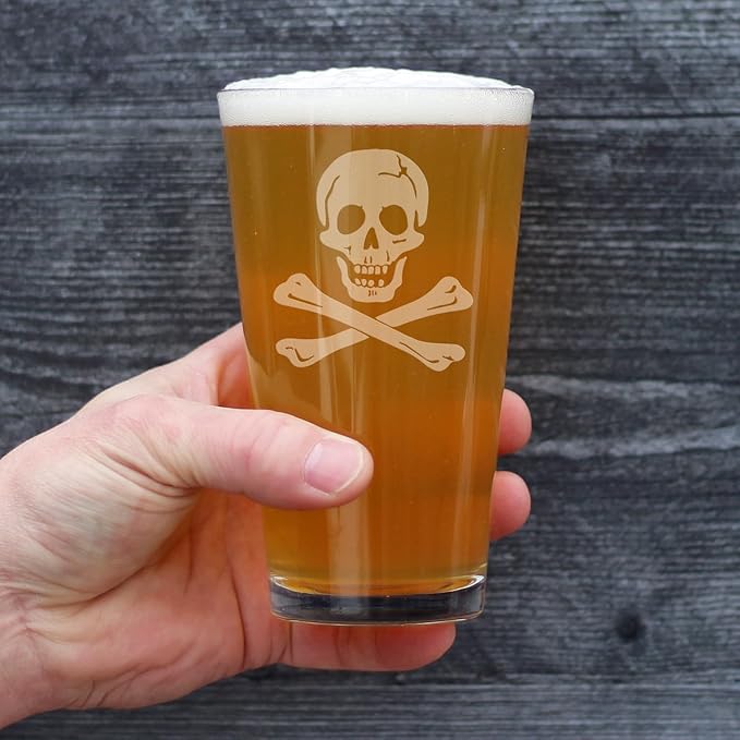 Bevvee Skull and Crossbones Pint Glass for Beer - Skull Decor and Jolly Roger Flag Gifts - 16 Oz Glasses