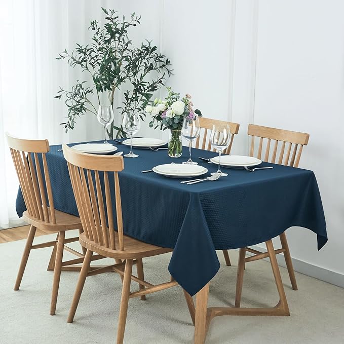 maxmill Weaved Texture Rectangle Tablecloth Water Resistant Wrinkle Free Spill-Proof, Soft Table Cloth for Dining Room Decoration, Banquet Parties Event Holiday Dinner, 60 x 84 Inch Navy Blue