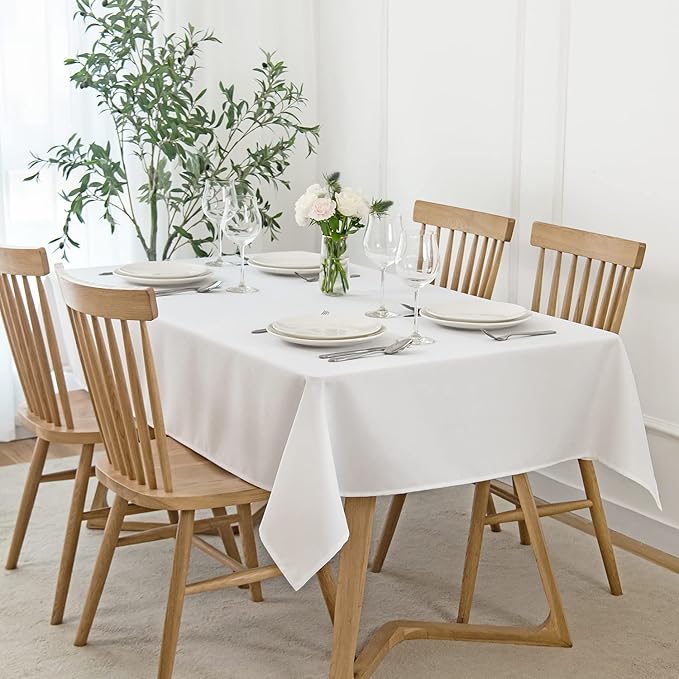 maxmill Jacquard Tablecloth Stain Resistant Waterproof Wrinkle Resistant Spillproof Washable Soft Slubby Texture Table Cloth for Dining Room, Indoor and Outdoor Use, Rectangle 60 x 140 Inch, White