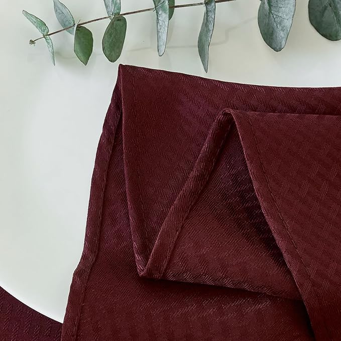 maxmill Round Weaved Texture Design Tablecloth Spill-Proof Wrinkle Free Soft Washable Table Cloth for Circular Table Cover, for Dining Room Buffet Banquet Parties Holiday Dinner, 70 Inch Burgundy