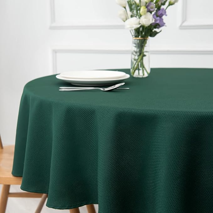 maxmill Round Textured Tablecloth Spill-Proof Wrinkle Free Soft Jacquard Table Cloth for Circular Table Cover, for Dining Room Buffet Banquet Parties Holiday Dinner, 70 Inch Hunter Green