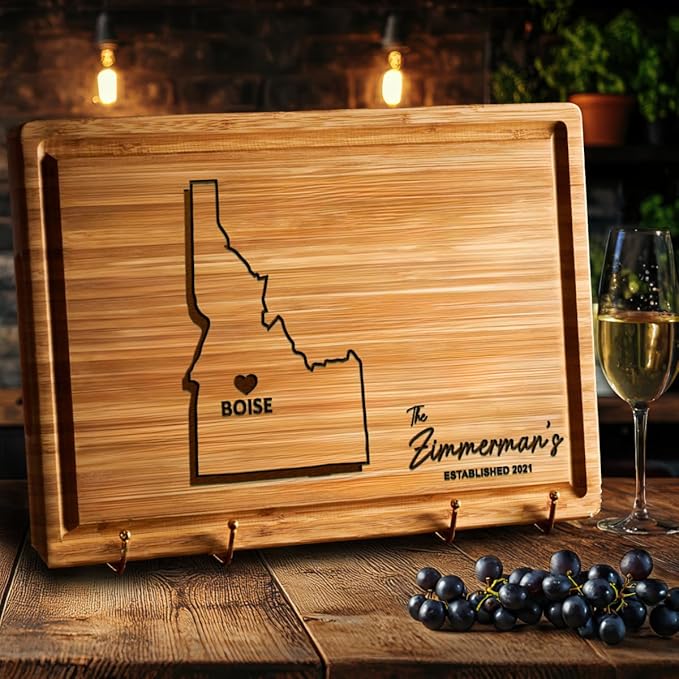 Personalized Idaho Cutting Board Travel Map, Wood Destination Gifts, State Shaped Idaho Gifts, Housewarming Bamboo Memorabilia, Custom Decor for Home