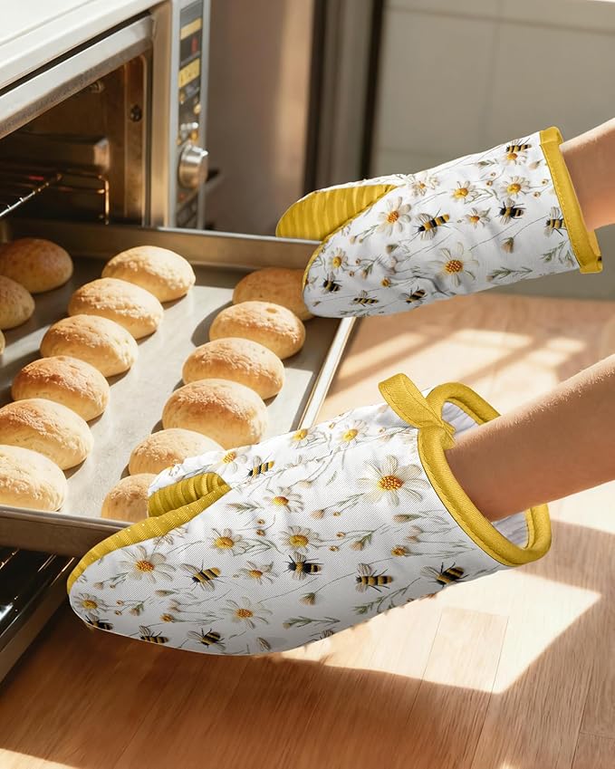 Slohif Bee Mini Oven Mitts Set – Yellow Extended Short Heat Resistant Kitchen Gloves for Women, 100% Cotton Oven Mitts with Silicone Grips, Non-Slip and Thick Durable for Cooking & Baking