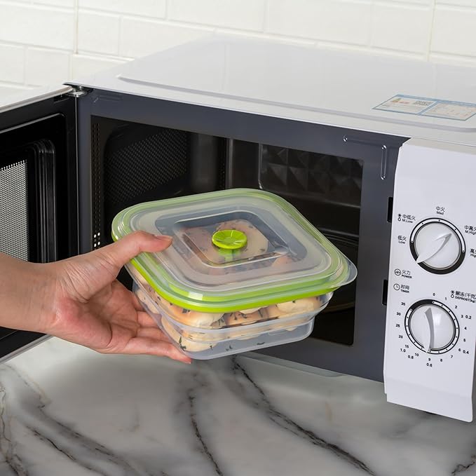 Restaurantware-Fresh Hero 37 Ounce Storage Containers, 1 Durable Airtight Food Containers - Microwavable, Freezable, Green Silicone, Collapsible, Dishwashable, With Vented Lids