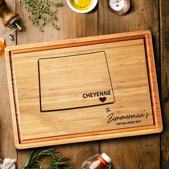 Destination Cutting Board Personalized Map of Wyoming, Bamboo Gifts for Family Far Away, Wooden States Gifts for Host Family, State Shaped Gifts