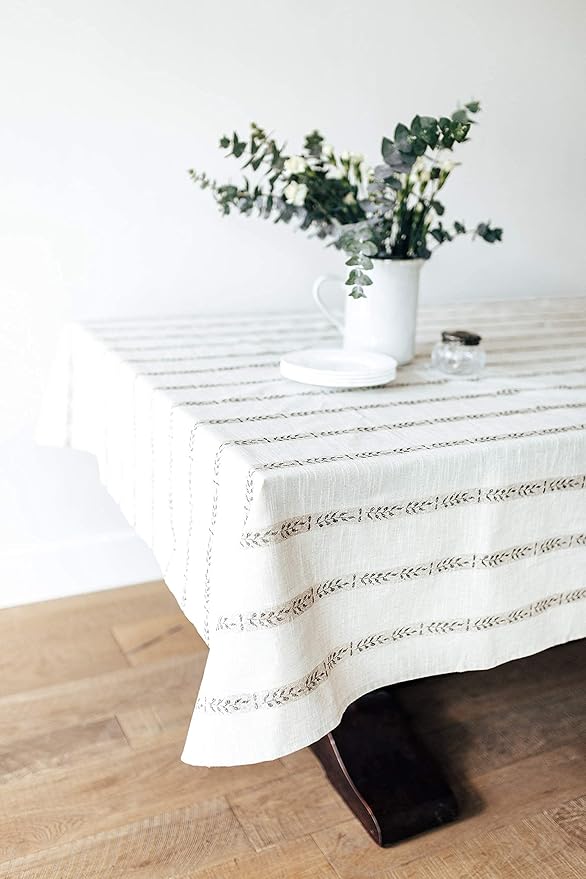 60x90 in Cotton Tablecloth – Large Rectangular Dining Table Cover for Kitchen, Weddings, Parties, Indoor or Outdoor Picnic and Everyday Décor – Walnut Leaf