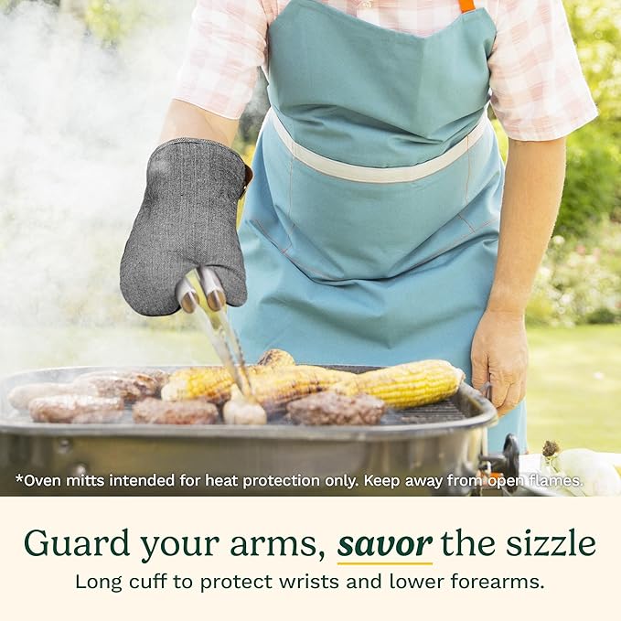 Cuisinart Kitchen Oven Mitts – Heat-Resistant Kitchen Mitts for Oven with Non-Slip Neoprene Palm, Long Cuff, and Cotton Filling – Durable Oven Gloves for Cooking, Baking, & Grilling