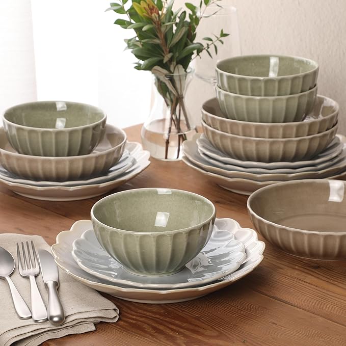 Gibson Elite Malibu Shore 16 Piece Scallop Stoneware Reactive Glaze (Service for 4) Ceramic Plates and Bowls Dinnerware Set - Assorted Color (Shiny Cream White, Blue, Cream, Terracotta)