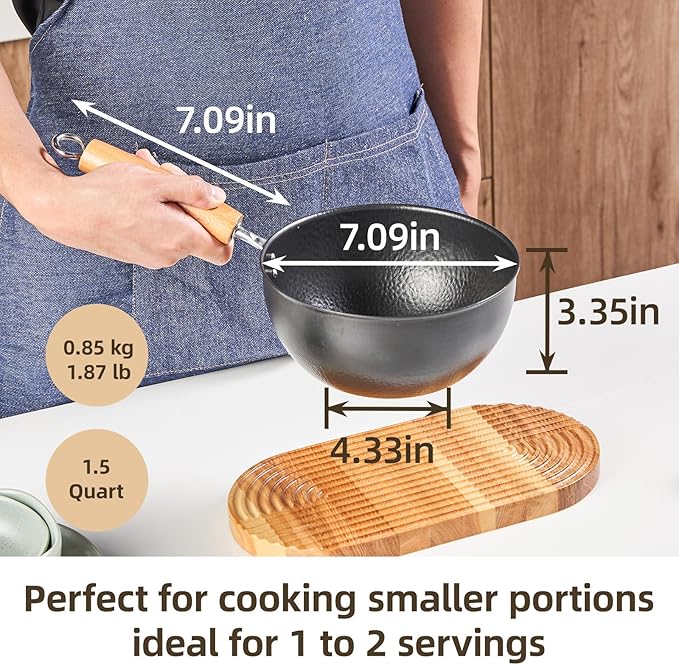 1.5 QT Small Wok, Cold-Forged Iron Mini Wok with Glass Lid, 7 Inch Flat Bottom Iron Cooking Pot for Stir Fry, Ramen, Soup & Oatmeal, Healthy Wok with Coating-Free, Induction Ready