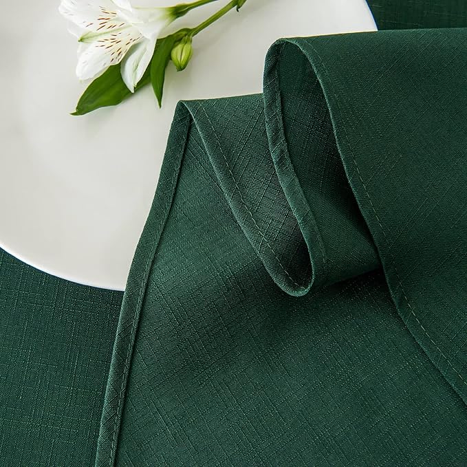 maxmill Round Linen Looking Textured Tablecloth Spill-Proof Wrinkle Free Soft Christmas Table Cloth for Circular Table Cover, for Dining Room Banquet Parties Holiday Dinner, 70 Inch Hunter Green
