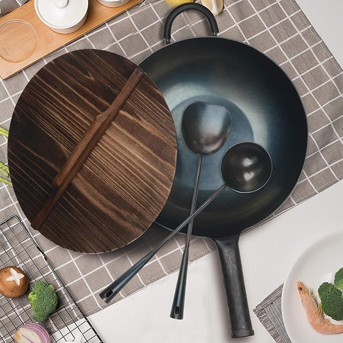 臻三环 ZhenSanHuan HandHammered Iron Wok Flat Bottom Induction Suitable (34CM Iron Handle with Help)
