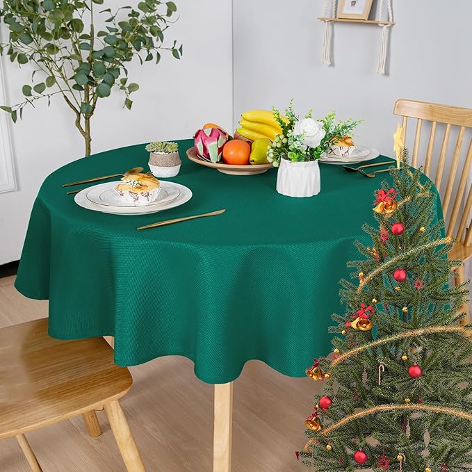 Hiasan Round Textured Tablecloth 50 Inch - Waterproof Spillproof Antiwrinkle Jacquard Table Cloth, Decorative Polyester Table Cover for Kitchen, Picnic, Holiday and Parties, Emerald Green