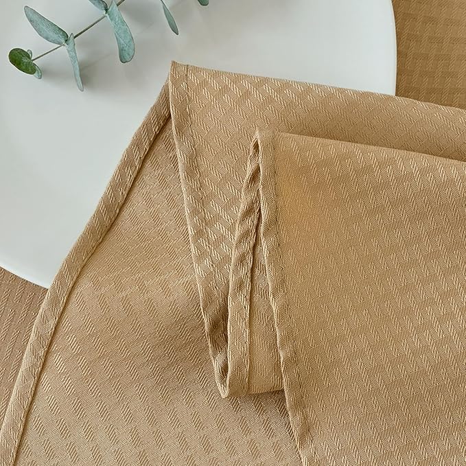 maxmill Round Weaved Texture Design Tablecloth Spill-Proof Wrinkle Free Soft Washable Table Cloth for Circular Table Cover, for Dining Room Buffet Banquet Parties Holiday Dinner, 90 Inch Beige