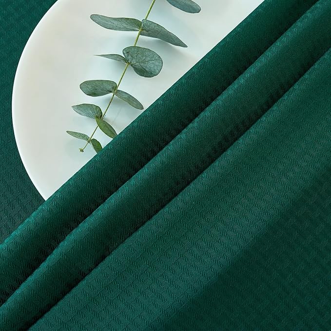 maxmill Round Tablecloth Weaved Texture Design Spill-Proof Wrinkle Free Soft Christmas Table Cloth for Circular Table Cover, for Dining Room Banquet Parties Holiday Dinner, 90 Inch Hunter Green