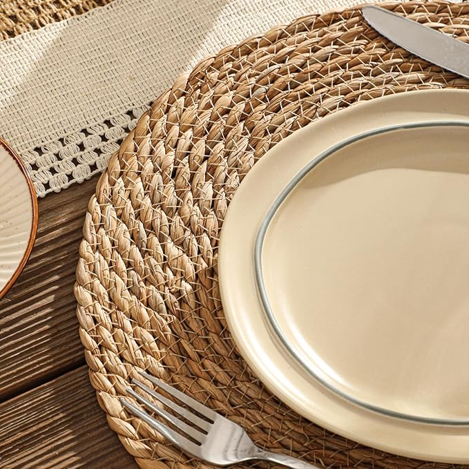 Round Woven Placemats Set of 6, 13.5'' Boho Rattan Chargers for Dinner Plates, Rustic Wicker Place Mats, Straw Braided Table Placemats, for Dining Table Decor, Wedding, Farmhouse and Home Decor