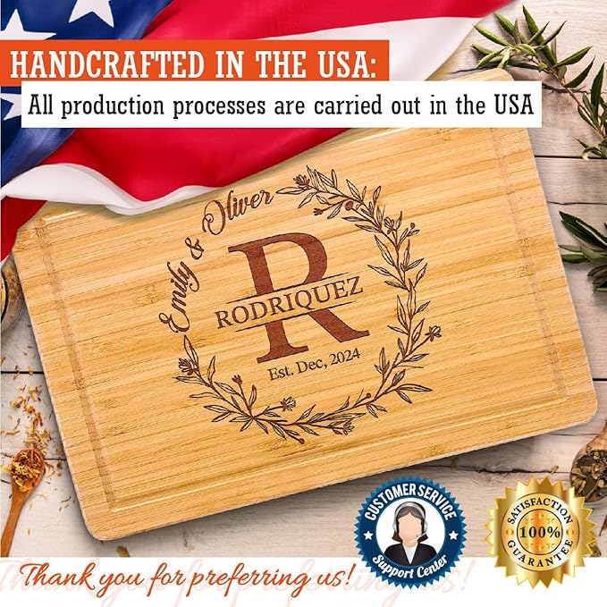 Personalized Cutting Board, Good Gift for Couples Christmas 2025, Custom Engraved Cutting Board for Christmas, Wedding, Housewarming, Engagement, Newlyweds, Anniversary, Mr & Mrs New Home Owners Gift