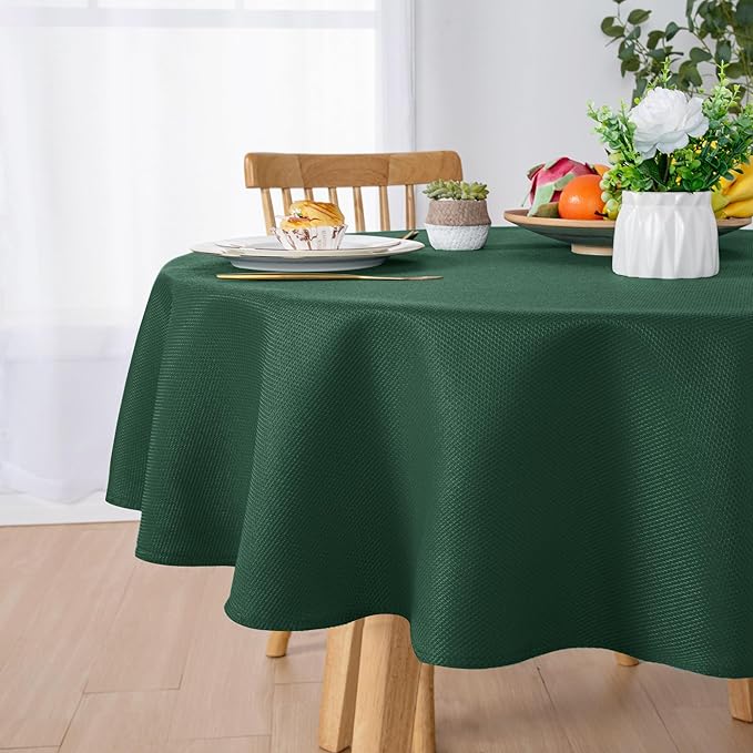 Hiasan Round Textured Tablecloth 60 Inch - Waterproof Spillproof Antiwrinkle Jacquard Table Cloth, Decorative Polyester Table Cover for Kitchen, Picnic, Holiday and Parties, Hunter Green