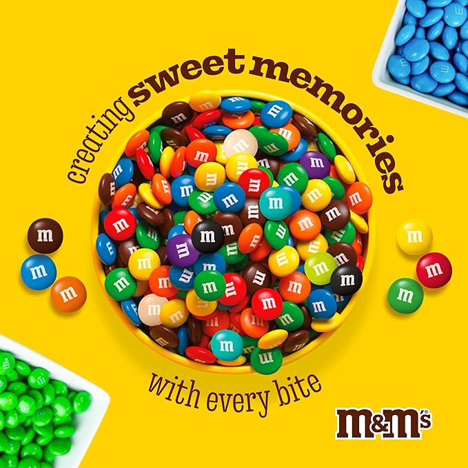 M&M’S WORLD Dark Green Milk Chocolate Candy Bulk, 2lbs of M&M'S in Resealable Pack for Candy Bars, Holiday Parties, Graduations, Christmas, Dessert Tables & DIY Party Favors