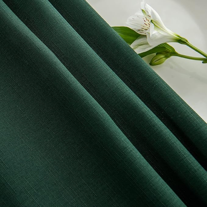 maxmill Rectangle Slubby Textured Christmas Tablecloth Waterproof Spillproof Wrinkle Free Table Cloth, Kitchen Dining Room Decoration, Holiday Party, Banquet Event Dinner, 52 x 70 Inch, Hunter Green