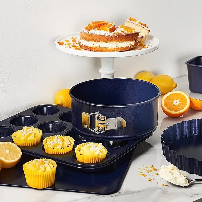 Zyliss E980200 Non-Stick 12 Hole Muffin Tin | Carbon Steel | Dark Blue | Baking Tins/Yorkshire Puddings/Mini Cake/Small Cakes | Dishwasher Safe | 5 Year Guarantee