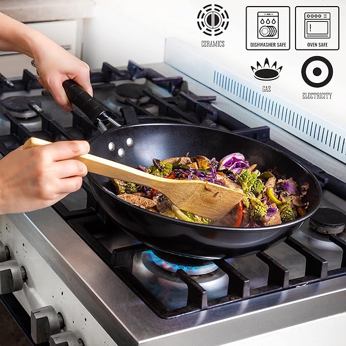 Moss & Stone 5 Pcs Carbon Wok Set, Carbon Steel Wok Pan 12 Inch Woks and Stir Fry Pans, Chinese Wok For Electric, Induction & Gas Stove With Glass Lid, Wok Spatula, Chopping Board & Paring Knife