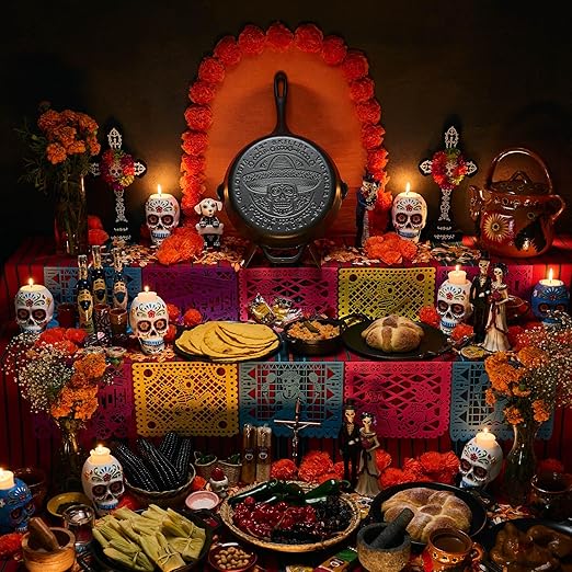Victoria 12-Inch Day of the Dead La Calaca Cast Iron Skillet, Dia de los Muertos Seasoned Cast Iron Frying Pan with Long Handle, Made in Colombia