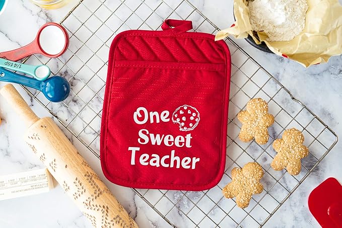 Teacher Gift for Women, Appreciation Week, Thank You Present Potholder, One Smart Cookie Oven Mitt, Set of 2 (One Sweet Teacher)